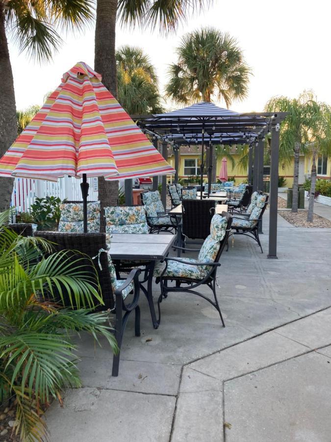 Bella Sirena Inn St. Pete Beach Eksteriør bilde